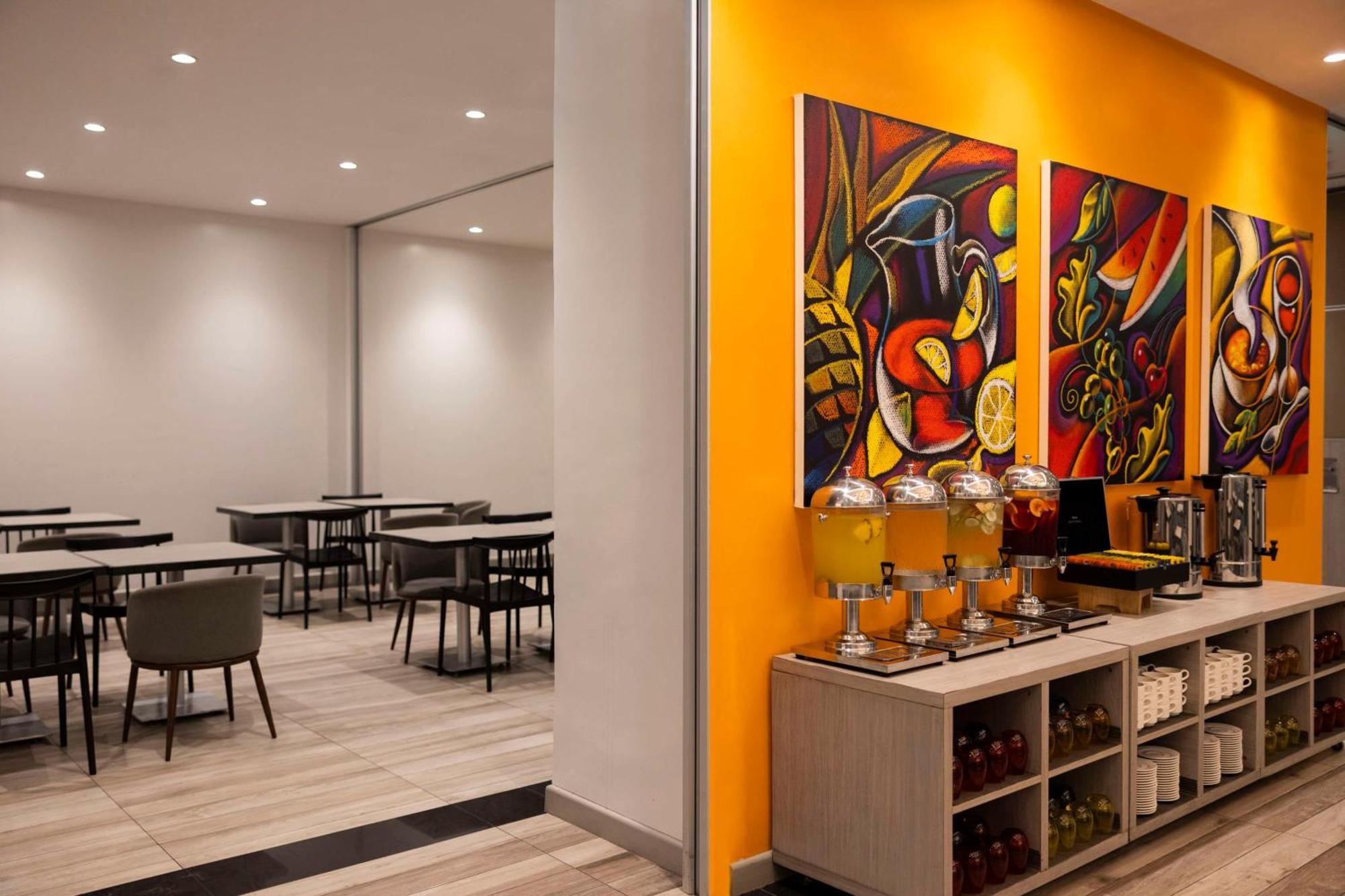 Park Inn By Radisson Iloilo Exterior photo